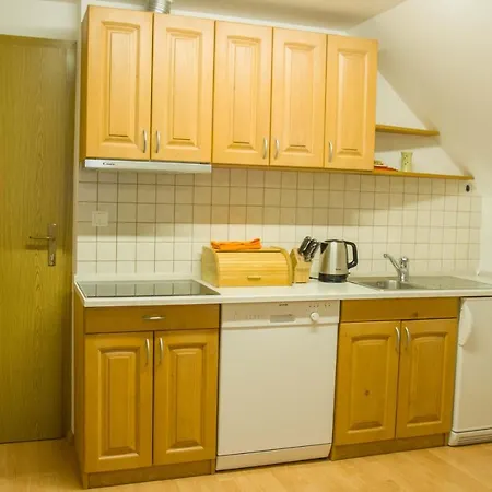 Pri Marjetki Apartman *