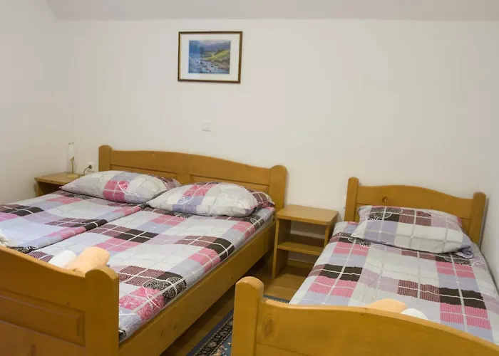 Pri Marjetki Apartment *